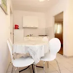 With Parking Space Trpanj, Peljesac - 10180 *