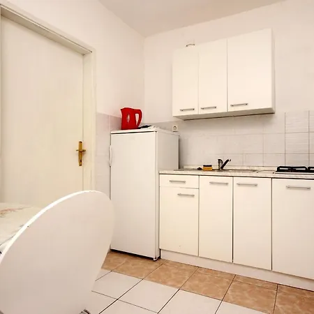 With Parking Space Trpanj, Peljesac - 10180