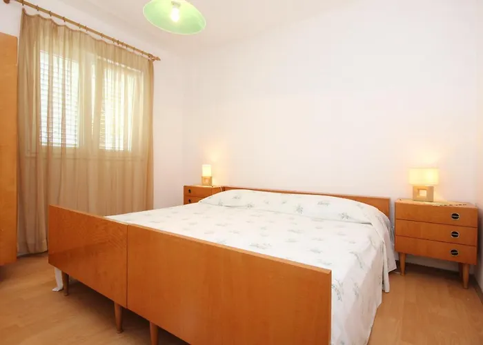 With Parking Space Trpanj, Peljesac - 10180